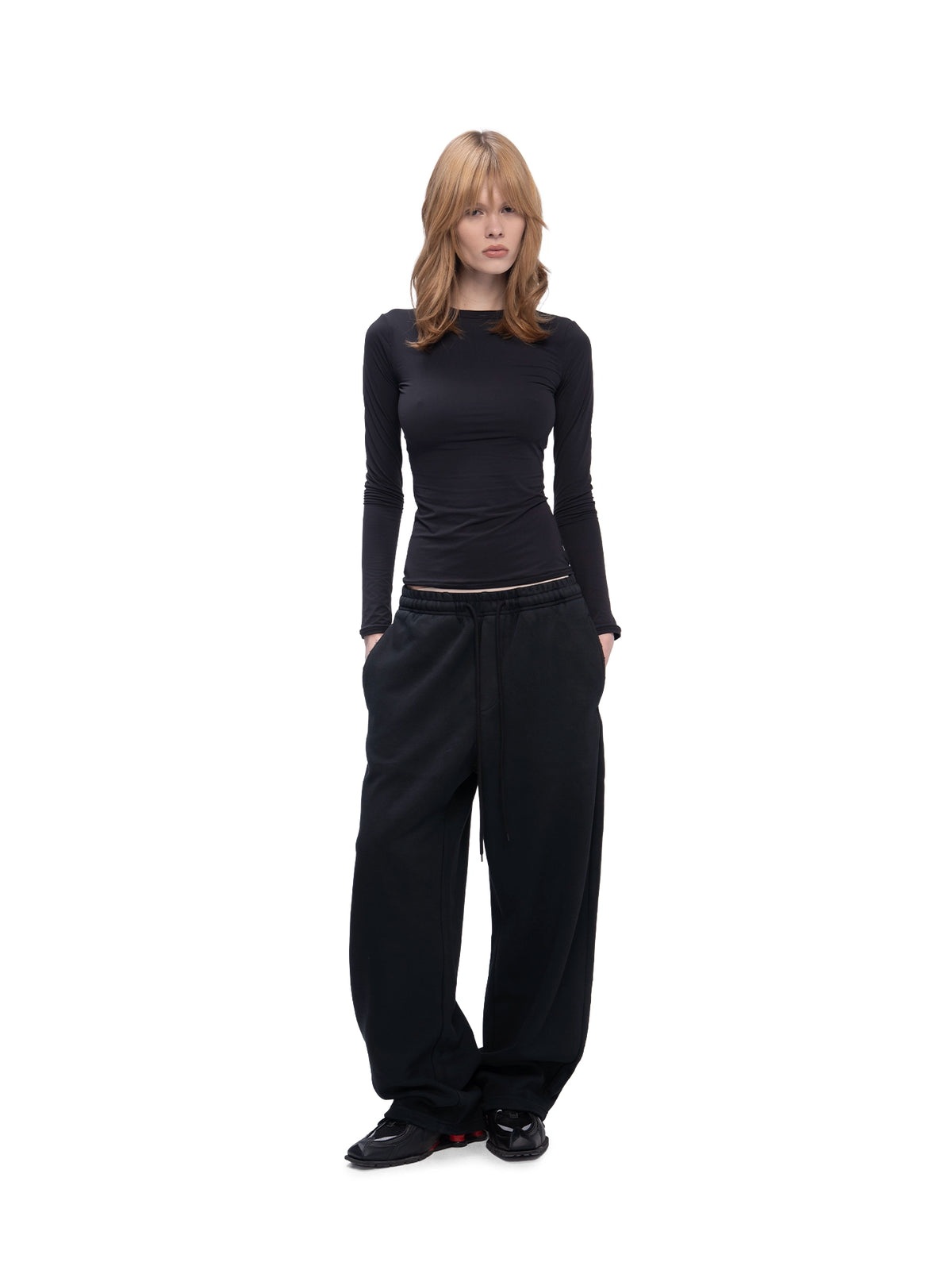 TRACK PANTS