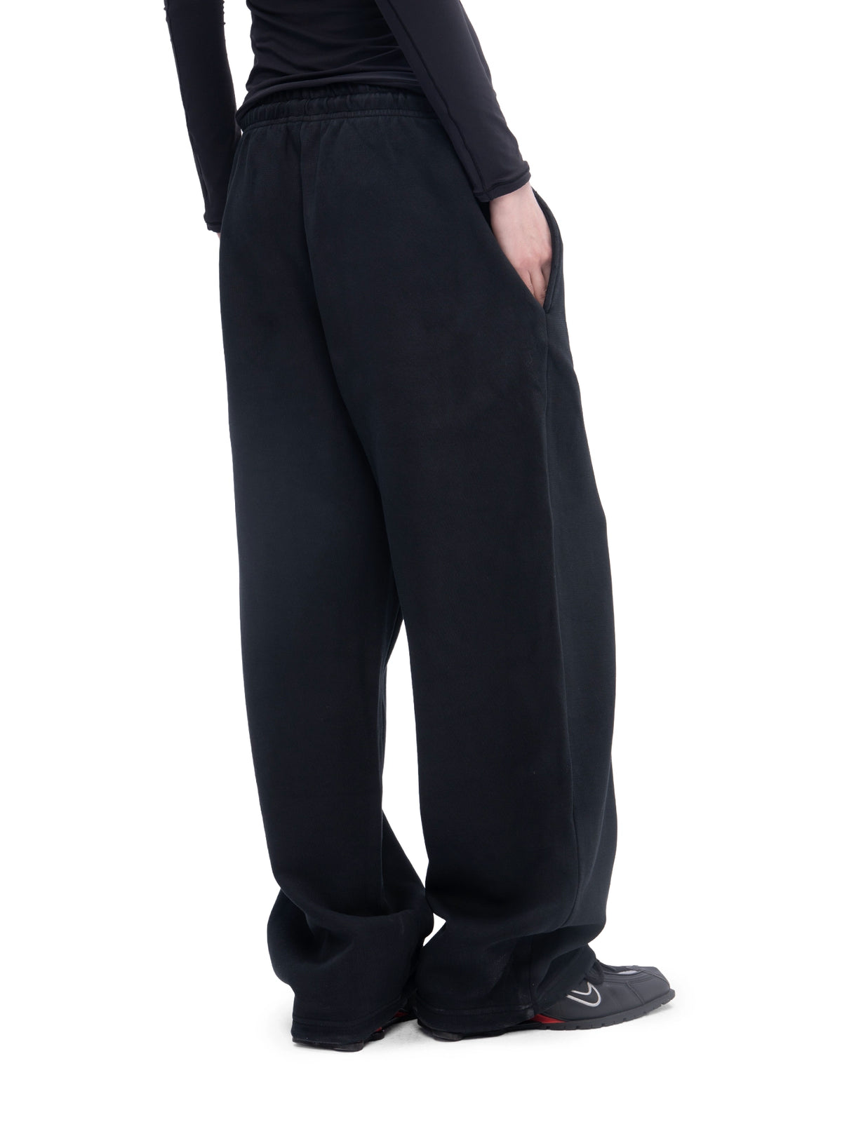 TRACK PANTS