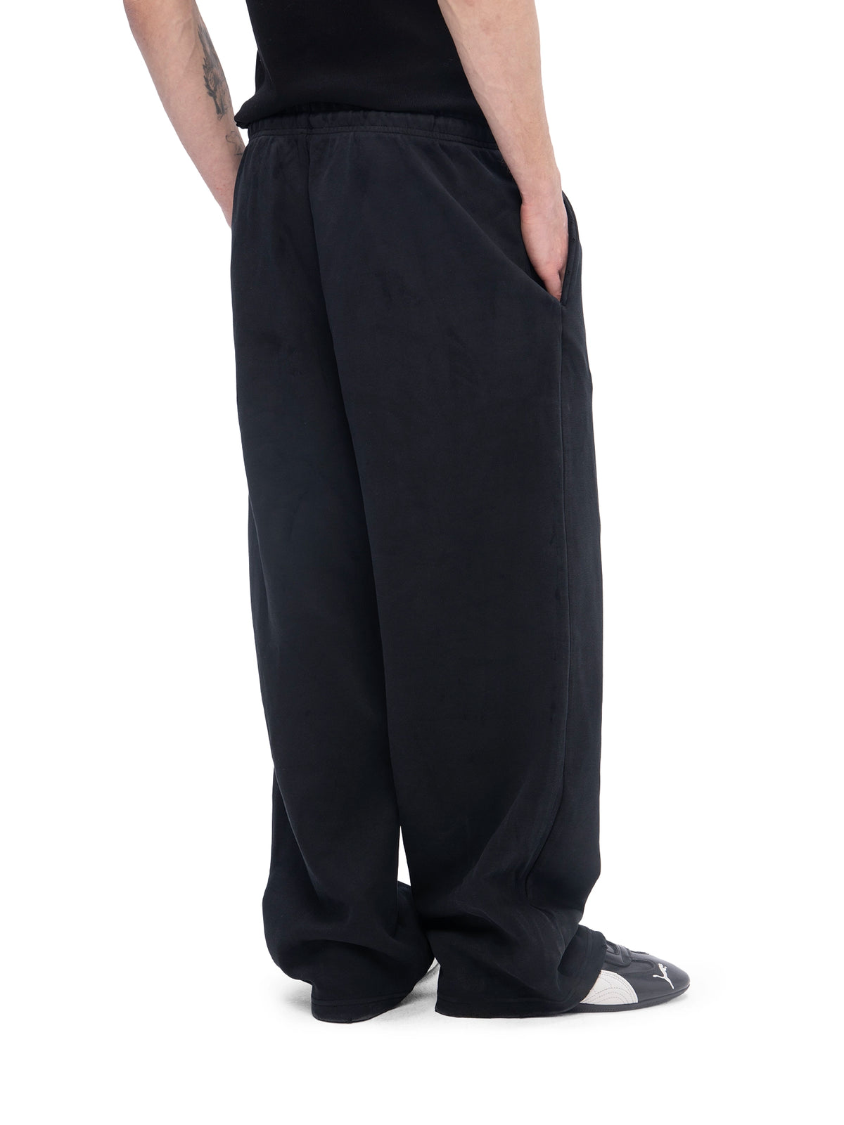 TRACK PANTS