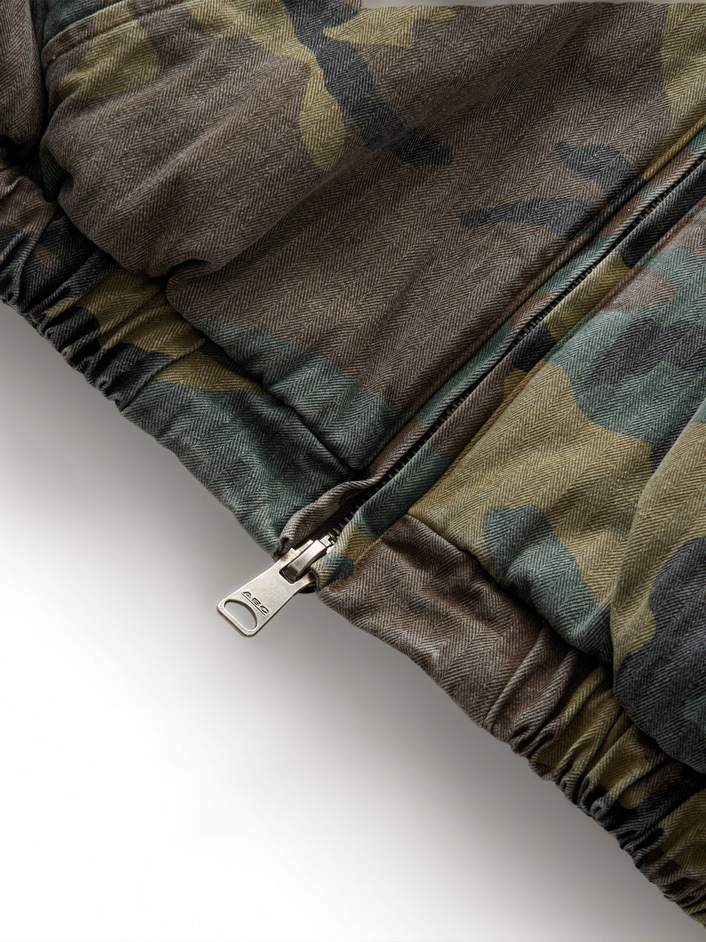 CROPPED BOMBER CAMO