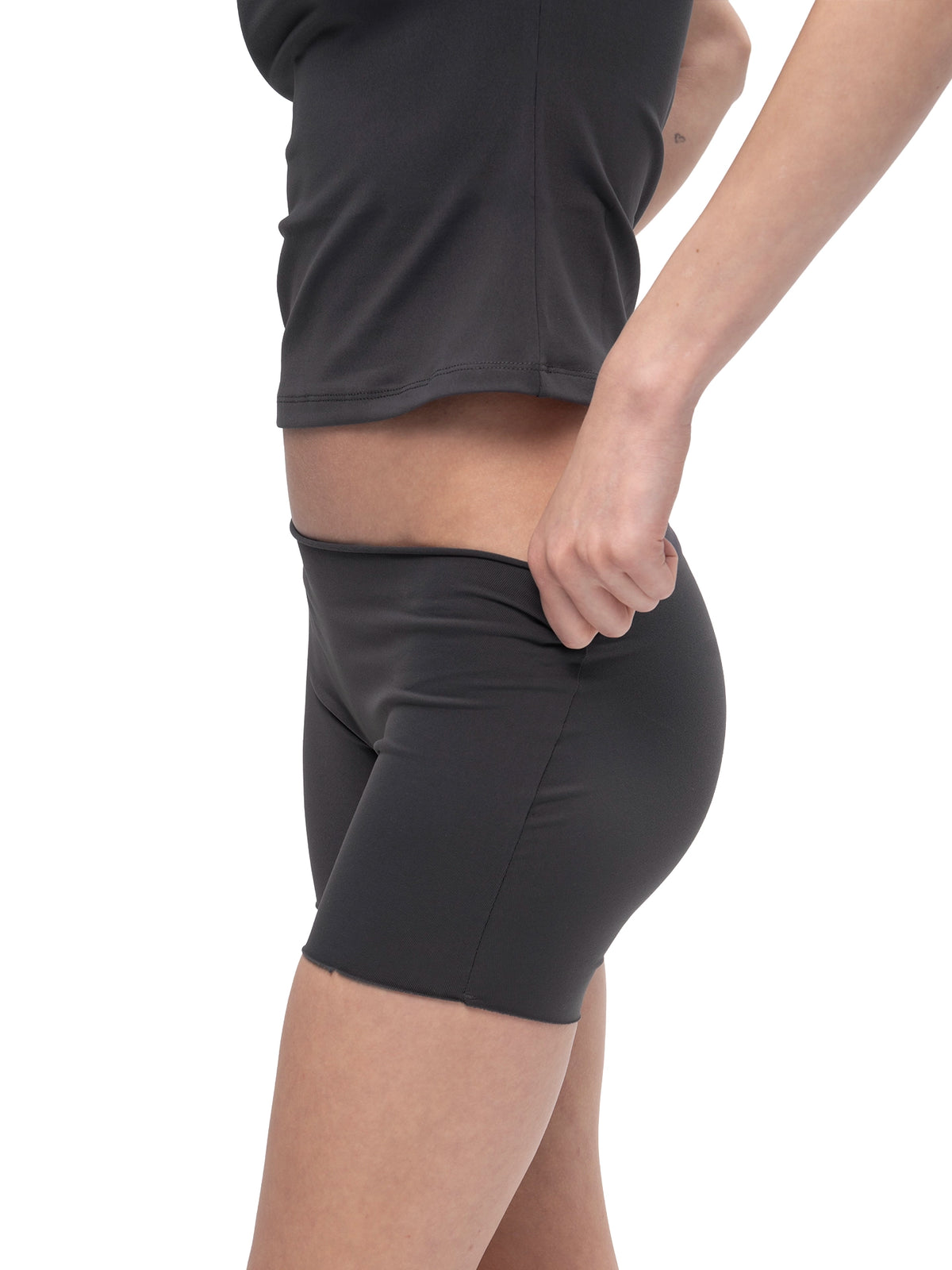 CROP SHORTS ASPHALT